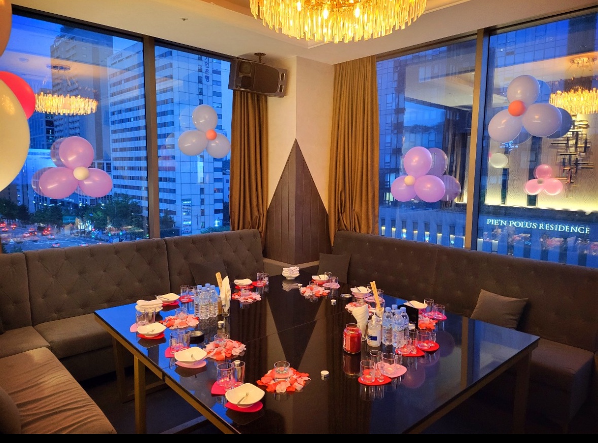 KakaoTalk_20251020_190841543 강남 가라오케 룸 전경